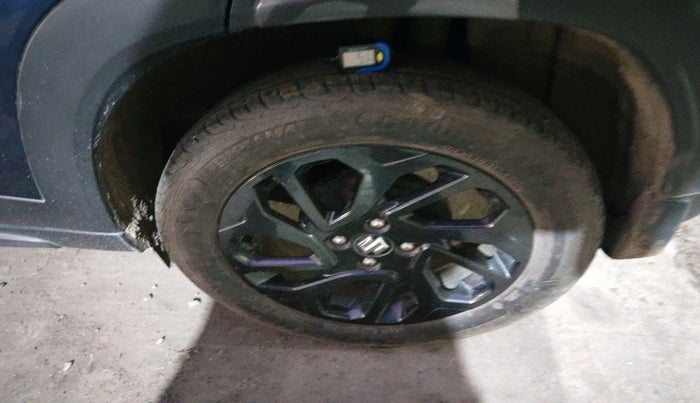 2023 Maruti FRONX DELTA PLUS 1.2L AGS, Petrol, Automatic, 8,834 km, tyre