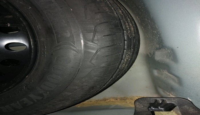 2023 Maruti FRONX DELTA PLUS 1.2L AGS, Petrol, Automatic, 8,834 km, tyre