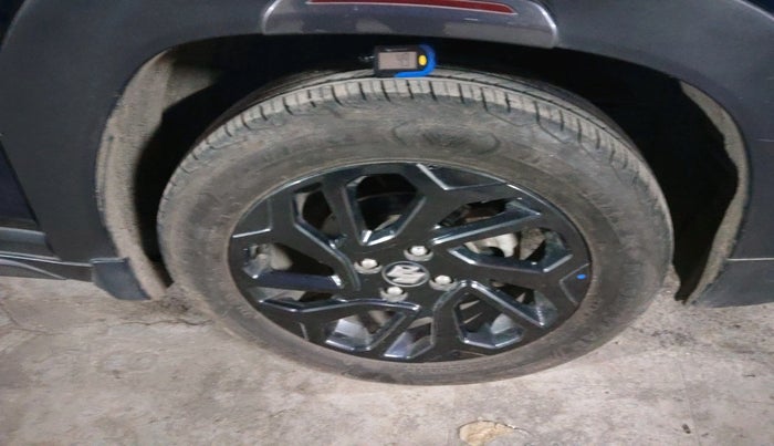 2023 Maruti FRONX DELTA PLUS 1.2L AGS, Petrol, Automatic, 8,834 km, tyre