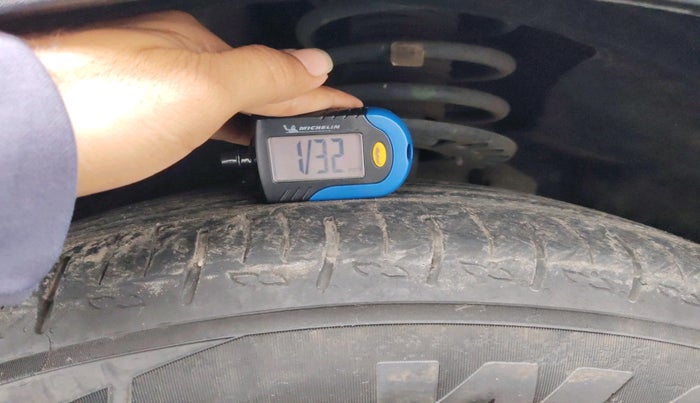 2022 Mahindra XUV700 AX 3 D MT 7 STR, Diesel, Manual, 36,362 km, tyre