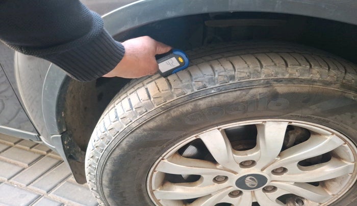 2018 Mahindra XUV500 W6 AT 1.99, Diesel, Automatic, 88,719 km, tyre