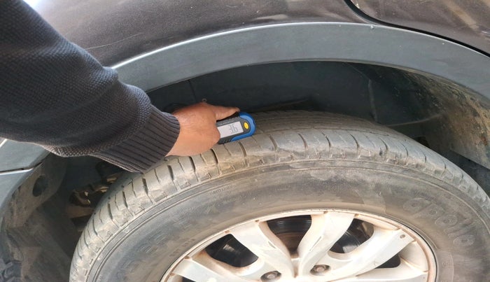 2018 Mahindra XUV500 W6 AT 1.99, Diesel, Automatic, 88,719 km, tyre