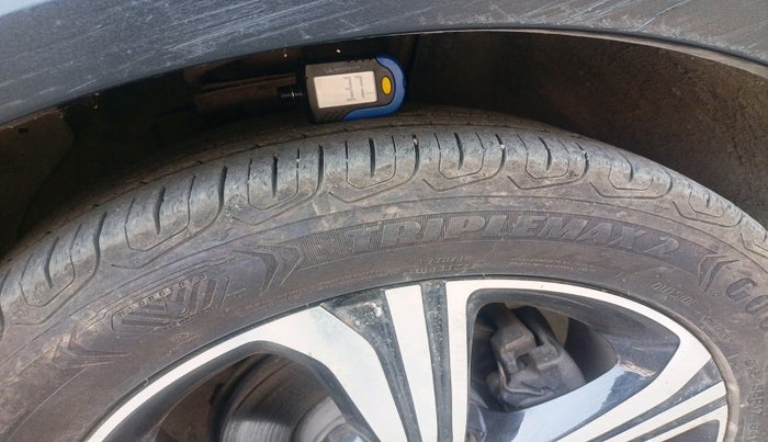 2022 MG ASTOR SAVVY 1.5 CVT S RED, Petrol, Automatic, 32,587 km, tyre