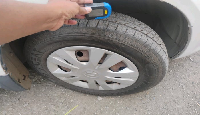 2013 Maruti Swift Dzire VXI, Petrol, Manual, 70,174 km, tyre