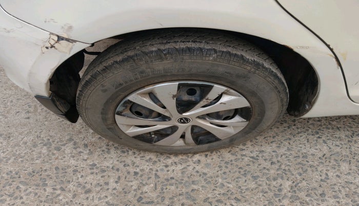 2016 Maruti Swift VXI, Petrol, Manual, 60,706 km, tyre