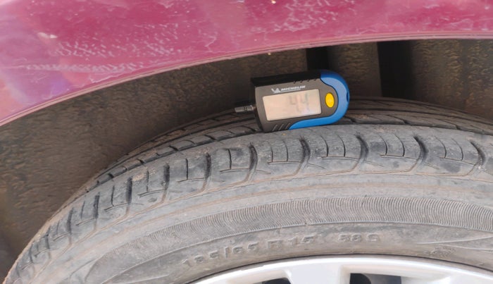 2017 Maruti Ciaz DELTA 1.4 MT PETROL, Petrol, Manual, 55,733 km, tyre