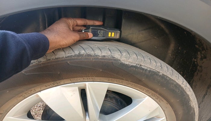 2023 Skoda KUSHAQ AMBITION 1.0L TSI MT, Petrol, Manual, 15,796 km, tyre