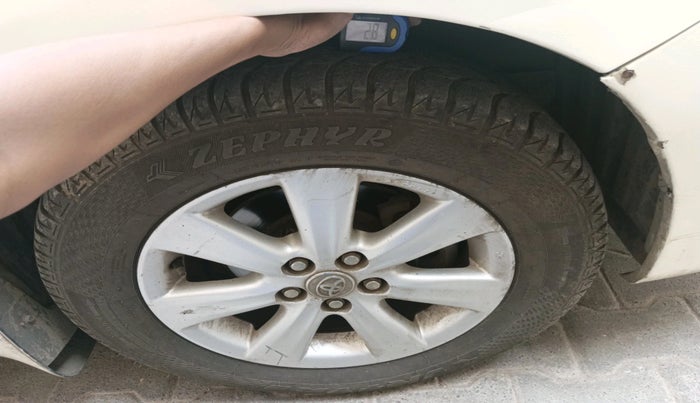 2012 Toyota Corolla Altis G PETROL, Petrol, Manual, 91,336 km, tyre