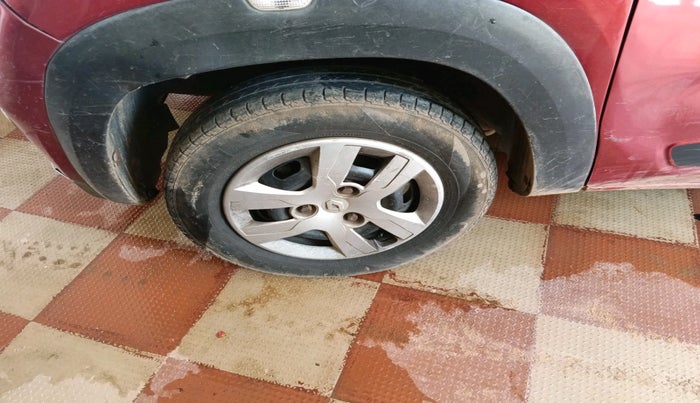 2017 Renault Kwid RXT 0.8, Petrol, Manual, 45,731 km, tyre