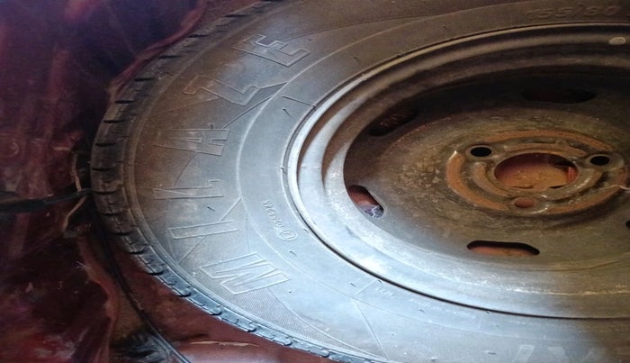 2017 Renault Kwid RXT 0.8, Petrol, Manual, 45,731 km, tyre