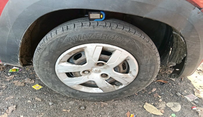 2016 Renault Kwid RXT 0.8, Petrol, Manual, 1,69,233 km, tyre