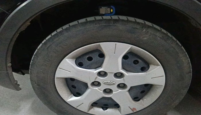 2020 Mahindra XUV300 W6 1.2 PETROL, Petrol, Manual, 39,393 km, tyre