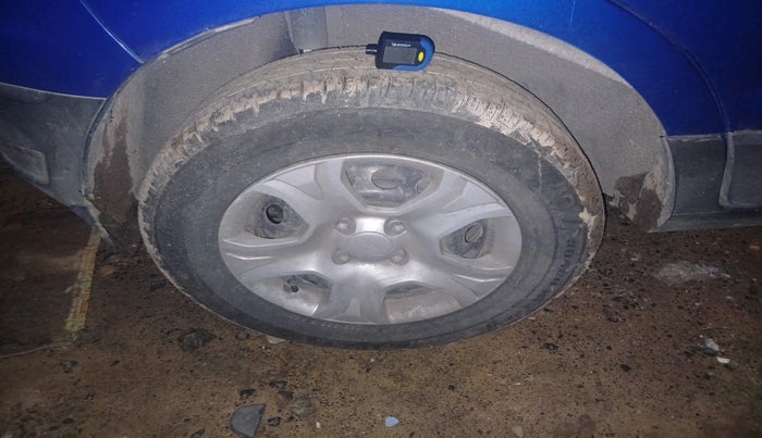 2014 Ford Ecosport AMBIENTE 1.5L DIESEL, Diesel, Manual, 1,11,874 km, tyre