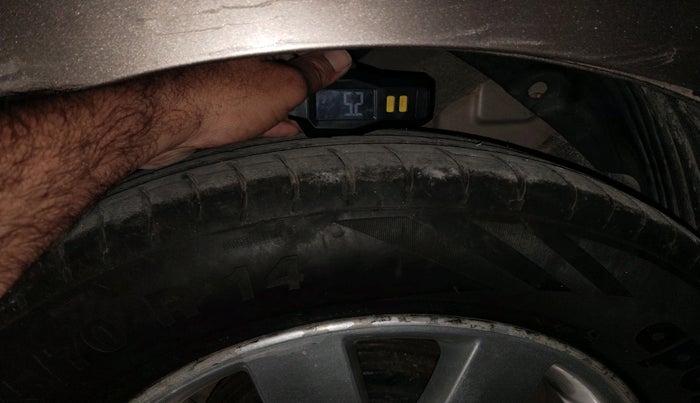 2013 Hyundai i20 SPORTZ 1.2, Petrol, Manual, 61,594 km, tyre