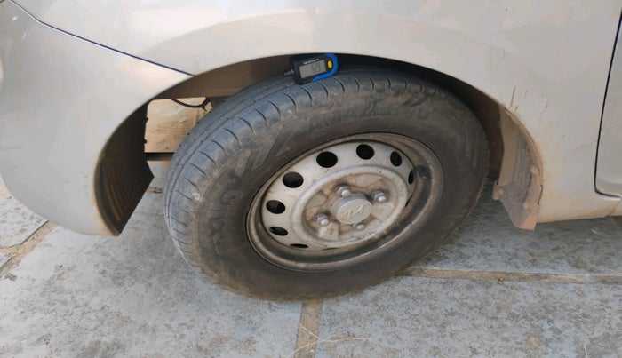 2015 Hyundai Eon D-LITE+, Petrol, Manual, 87,151 km, tyre