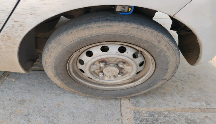 2015 Hyundai Eon D-LITE+, Petrol, Manual, 87,151 km, tyre