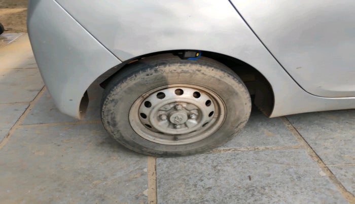 2015 Hyundai Eon D-LITE+, Petrol, Manual, 87,151 km, tyre