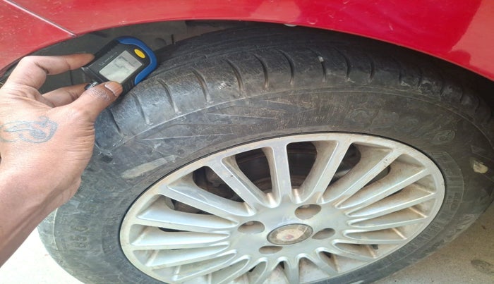 2014 Tata Zest XT PETROL, Petrol, Manual, 78,610 km, tyre