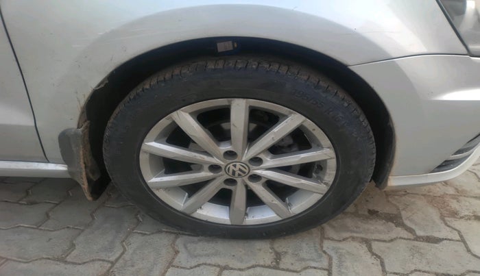 2018 Volkswagen Ameo HIGHLINE PLUS 1.5L 16 ALLOY, Diesel, Manual, 2,28,347 km, tyre