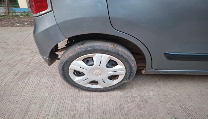 2017 Maruti Wagon R 1.0 VXI, Petrol, Manual, 84,726 km, tyre