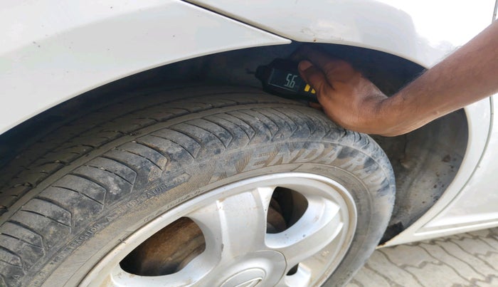 2010 Hyundai Verna VGT CRDI SX 1.5, Diesel, Manual, 2,04,973 km, tyre