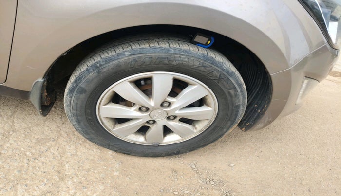 2012 Hyundai i20 SPORTZ 1.2, Petrol, Manual, 90,152 km, tyre