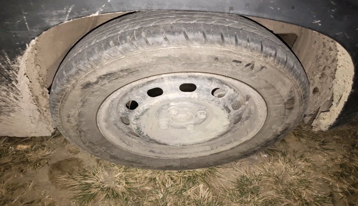 2017 Mahindra KUV 100 NXT K4+ D 6 STR, Diesel, Manual, 1,65,170 km, tyre