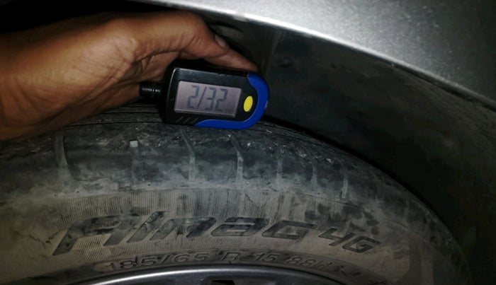 2022 Maruti Dzire ZXI, Petrol, Manual, 32,175 km, tyre