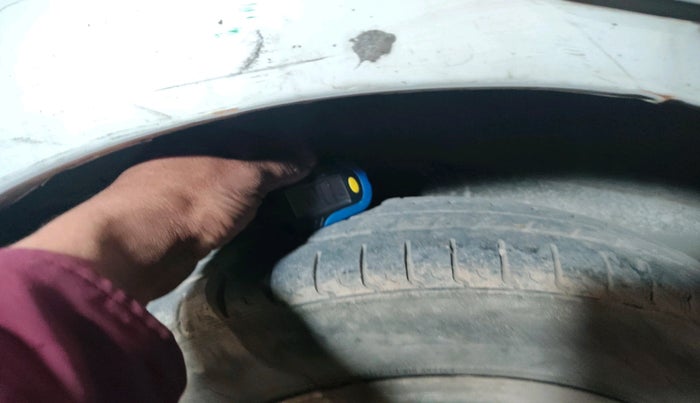 2015 Maruti Wagon R 1.0 LXI LPG, Petrol, Manual, 1,08,999 km, tyre