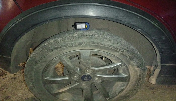 2018 Ford FREESTYLE TITANIUM 1.2 PETROL, Petrol, Manual, 1,39,065 km, tyre