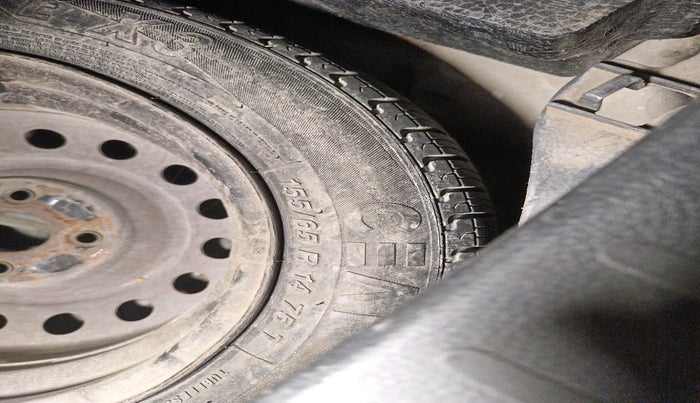 2011 Maruti Wagon R 1.0 VXI, Petrol, Manual, 88,642 km, tyre