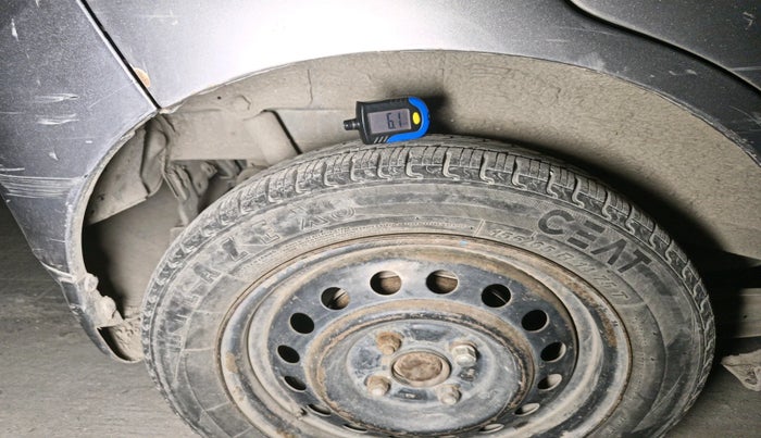 2011 Maruti Wagon R 1.0 VXI, Petrol, Manual, 88,642 km, tyre