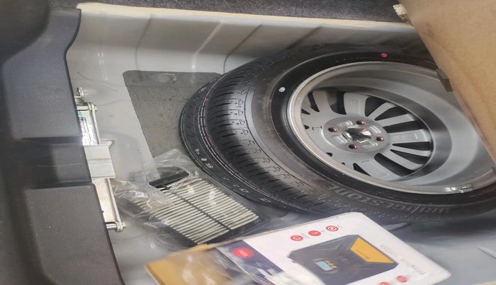 2021 Honda City 1.5L I-VTEC ZX CVT, Petrol, Automatic, 48,746 km, tyre