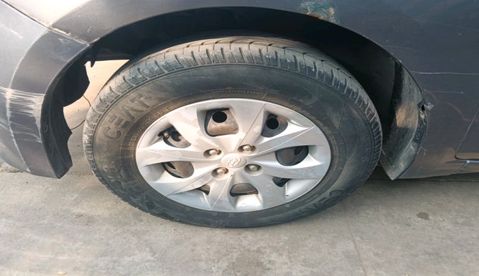 2016 Hyundai Elite i20 MAGNA 1.2, Petrol, Manual, 69,838 km, tyre