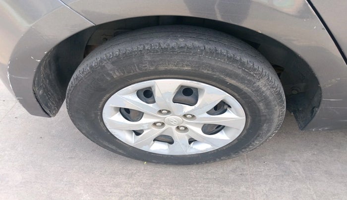 2016 Hyundai Elite i20 MAGNA 1.2, Petrol, Manual, 69,838 km, tyre