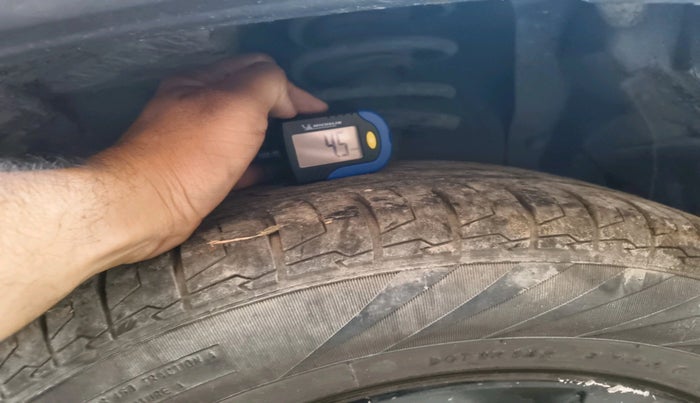 2019 Maruti Vitara Brezza ZDI PLUS, Diesel, Manual, 68,830 km, tyre