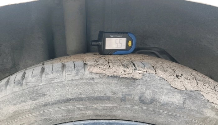 2017 Ford Figo Aspire TREND 1.2 PETROL, Petrol, Manual, 87,736 km, tyre