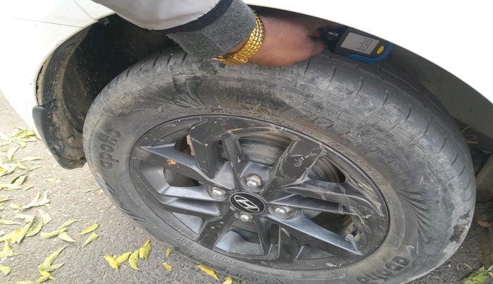 2021 Hyundai GRAND I10 NIOS SPORTZ 1.2 KAPPA VTVT CNG, Petrol, Manual, 77,698 km, tyre