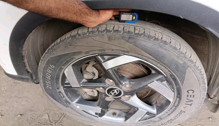 2019 Hyundai VENUE SX(O) 1.4 CRDI, Diesel, Manual, 56,362 km, tyre