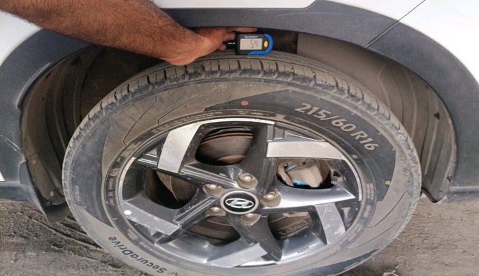 2019 Hyundai VENUE SX(O) 1.4 CRDI, Diesel, Manual, 56,362 km, tyre