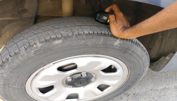 2013 Renault Duster 85 PS RXE DIESEL, Diesel, Manual, 1,12,526 km, tyre