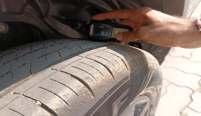 2024 Tata Harrier PURE PLUS S DARK EDITION AT, Diesel, Automatic, 12,888 km, tyre