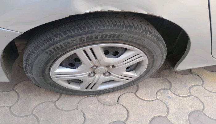 2012 Honda City 1.5L I-VTEC E MT, Petrol, Manual, 69,096 km, tyre