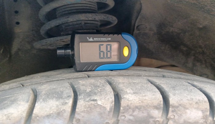 2018 Maruti Dzire VDI, Diesel, Manual, 61,442 km, tyre