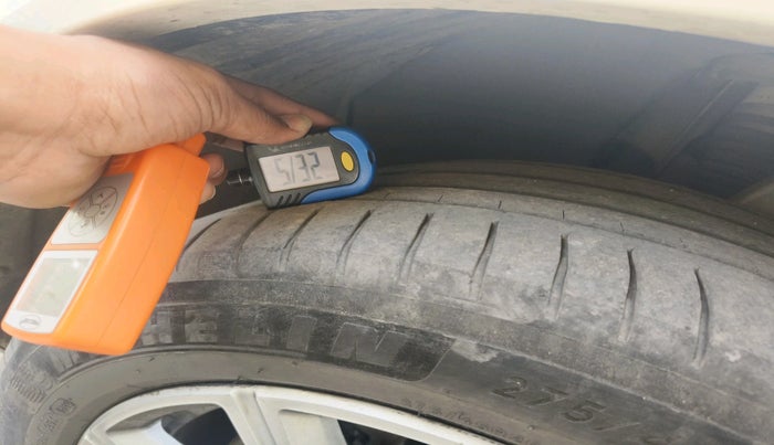 2015 Volvo XC 90 D5 Inscription, Diesel, Automatic, 1,43,159 km, tyre