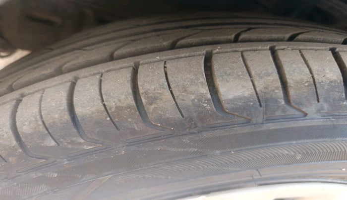 2016 Toyota Etios GD, Diesel, Manual, 1,17,219 km, tyre