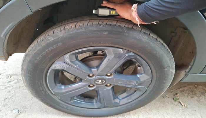 2022 Tata NEXON XZ PLUS DIESEL DARK EDITION, Diesel, Manual, 66,878 km, tyre