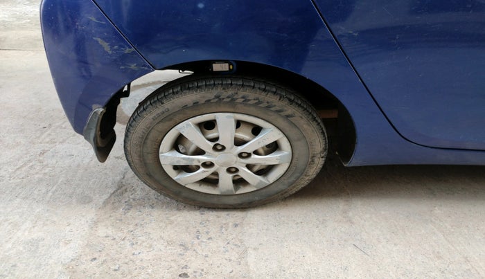 2013 Hyundai Eon ERA +, Petrol, Manual, 85,012 km, tyre