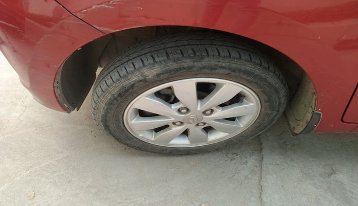 2016 Hyundai Xcent SX 1.2, Petrol, Manual, 9,829 km, tyre