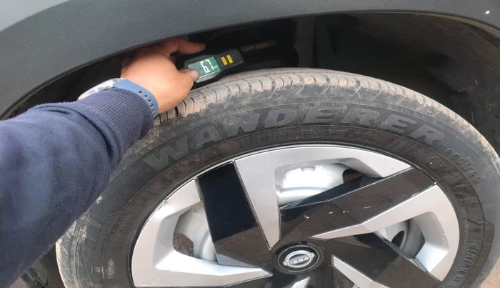 2025 Nissan MAGNITE Visia Plus B4D 1.0 Petrol MT, Petrol, Manual, 3,480 km, tyre